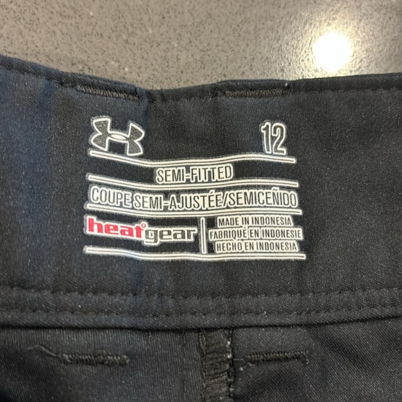 Under Armour golf shorts - Picture 4 of 5